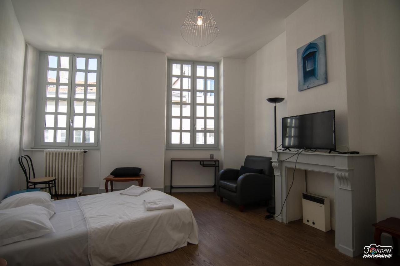 Hyper Centre - 3 Chambres - Gare - Wifi - Cosy Bourg-en-Bresse Eksteriør bilde